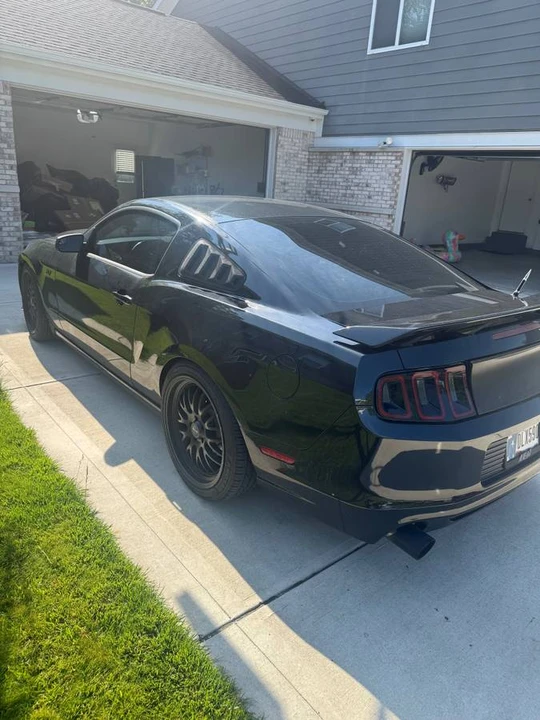 2014 Ford Mustang - Image 2 of 5