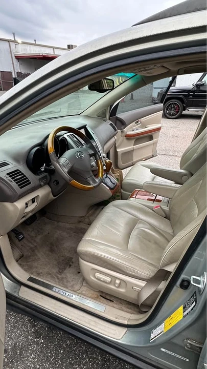 2004 Lexus RX 2nd Gen - Image 3 of 8