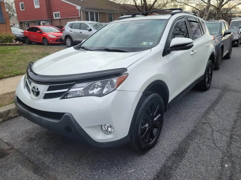 2013 Toyota RAV4 4th Gen - Image 3 of 4