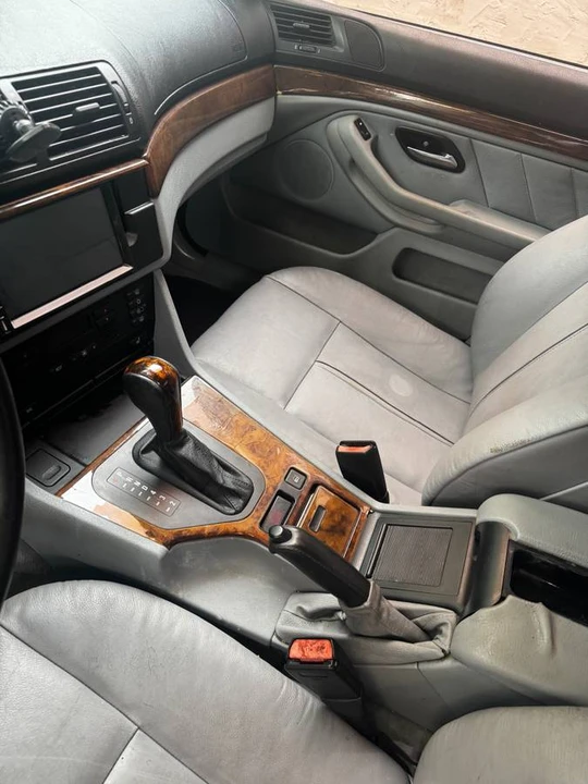 2002 BMW E39 5 Series - Image 5 of 8