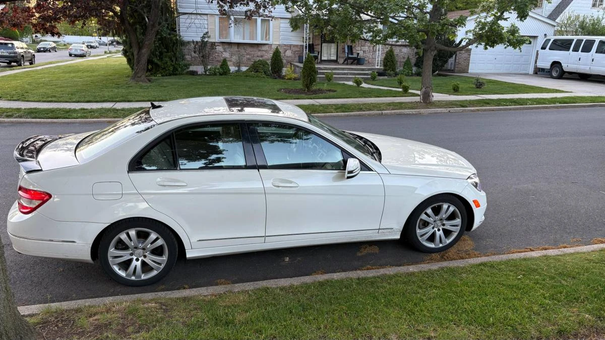 2011 Mercedes-Benz W204 C-Class - Image 5 of 6