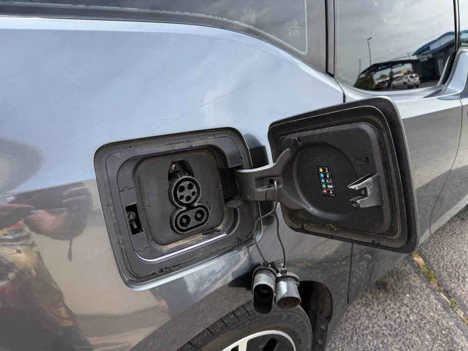 2019 BMW i3 - Image 17 of 22