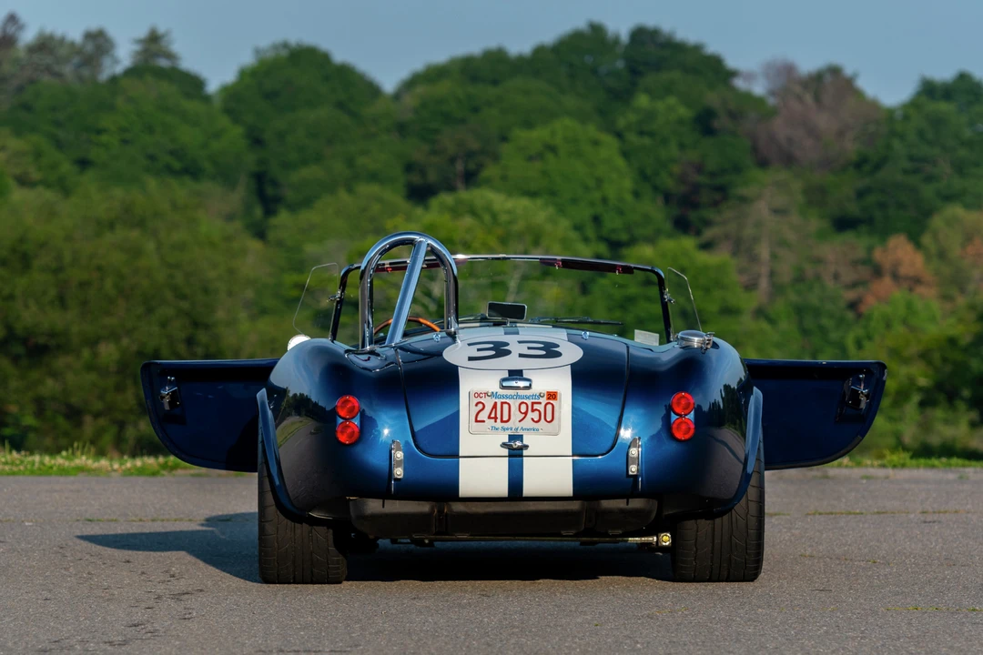 Shelby Cobra Replica - Image 5 of 31