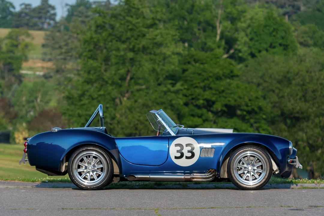 Shelby Cobra Replica - Image 8 of 31