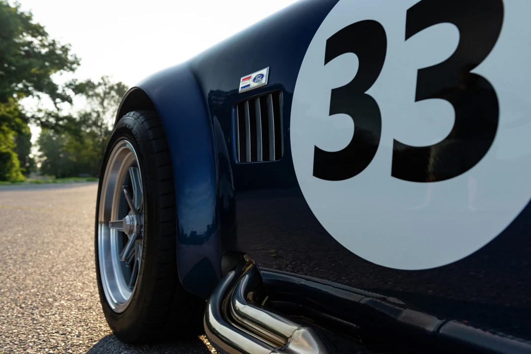 Shelby Cobra Replica - Image 20 of 31