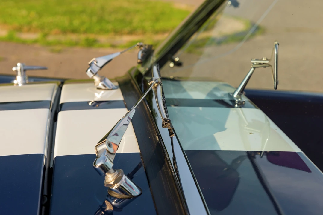 Shelby Cobra Replica - Image 15 of 31