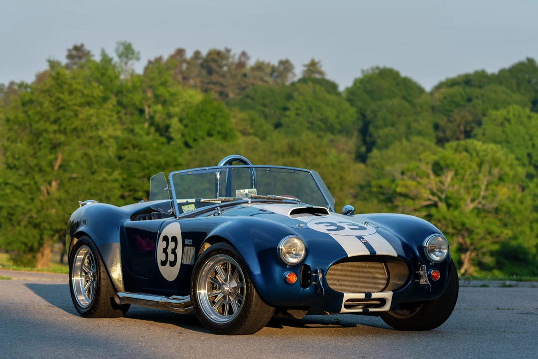 Shelby Cobra Replica - Image 9 of 31