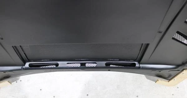 2013 Parts & Memorabilia Bodywork - Image 2 of 5