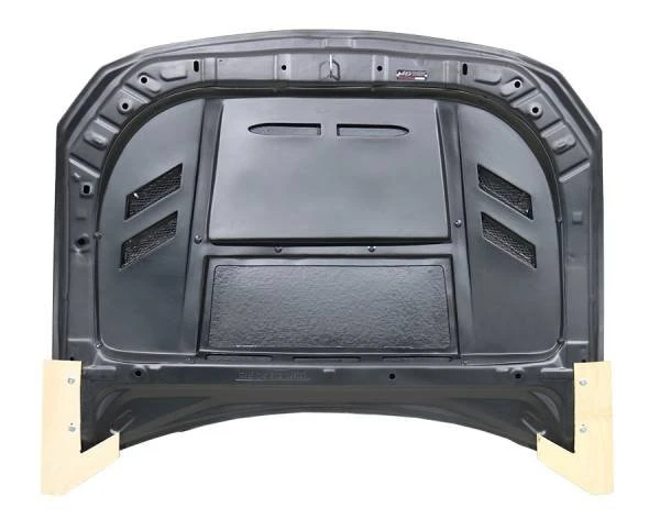 2013 Parts & Memorabilia Bodywork - Image 3 of 5