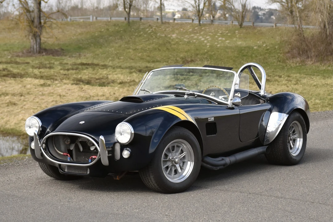 Shelby Cobra Replica - Image 30 of 31