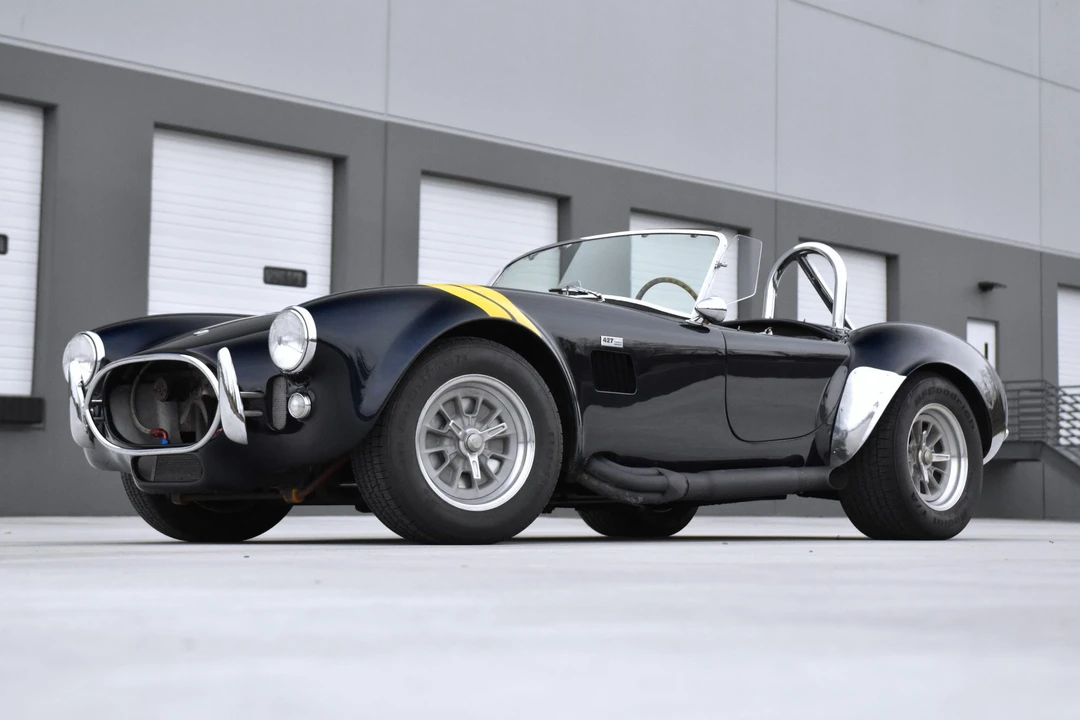 Shelby Cobra Replica - Image 10 of 31