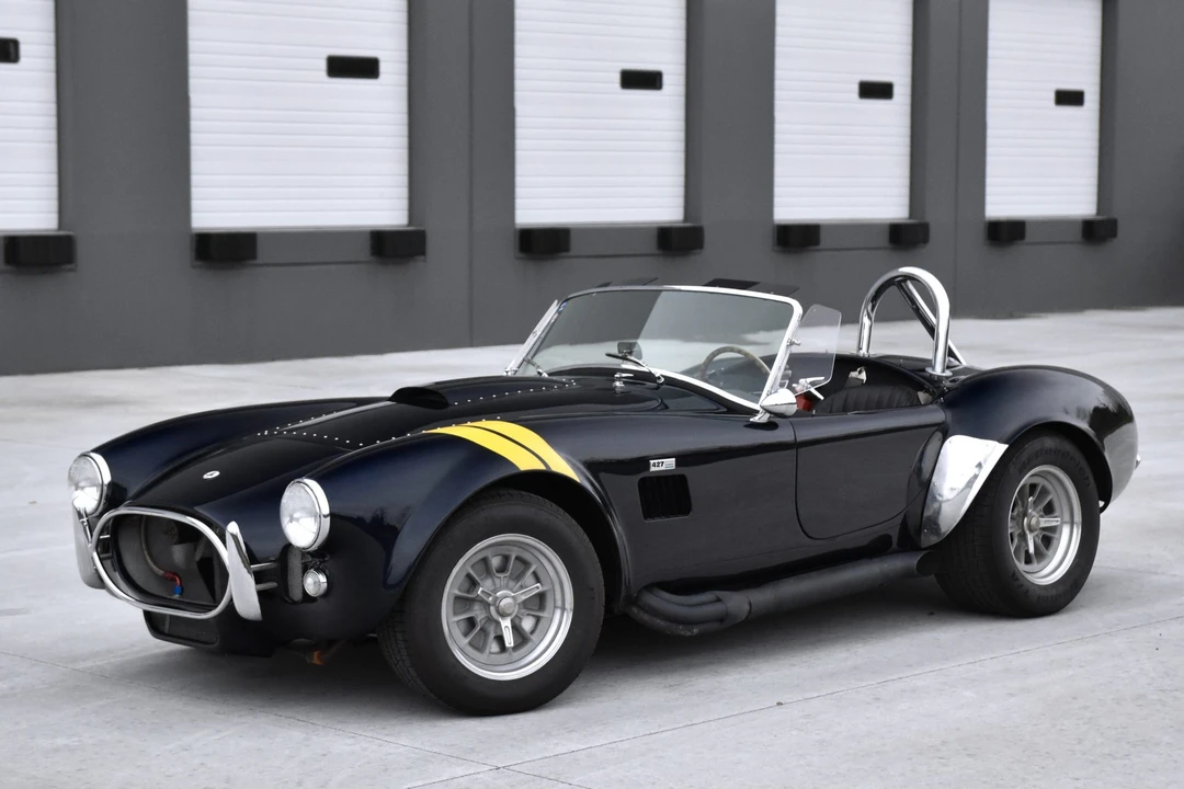 Shelby Cobra Replica - Image 7 of 31