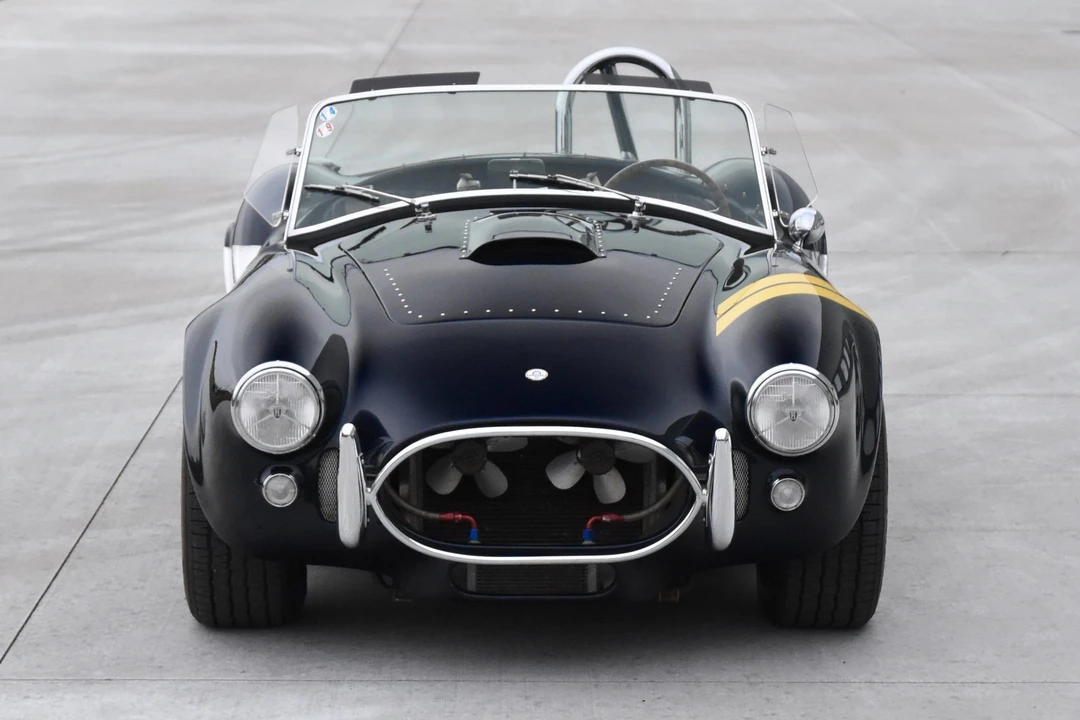 Shelby Cobra Replica - Image 29 of 31