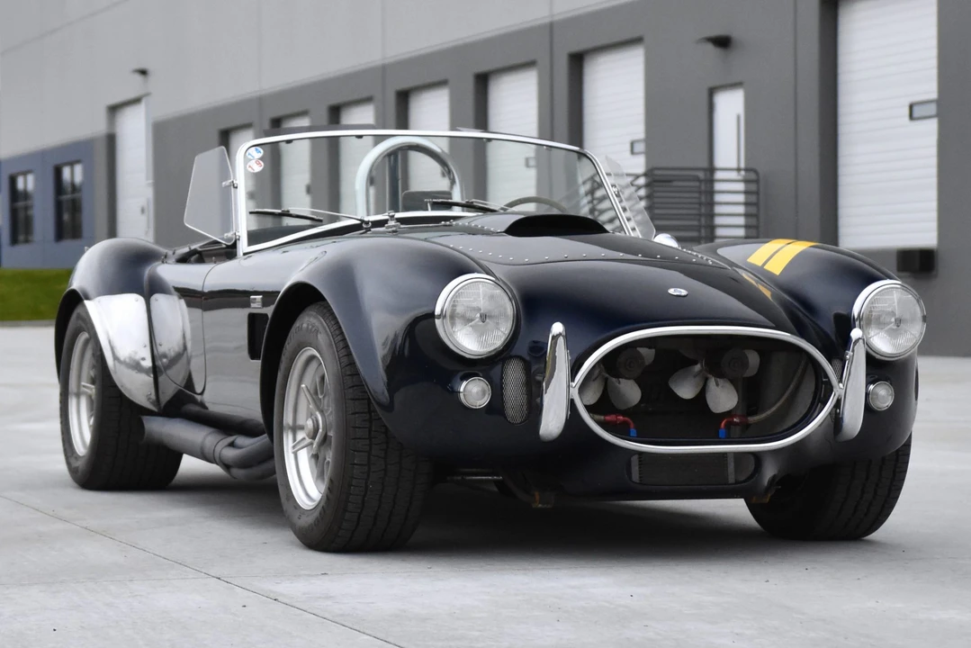 Shelby Cobra Replica - Image 26 of 31