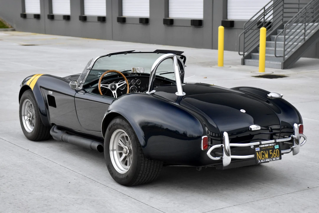 Shelby Cobra Replica - Image 12 of 31