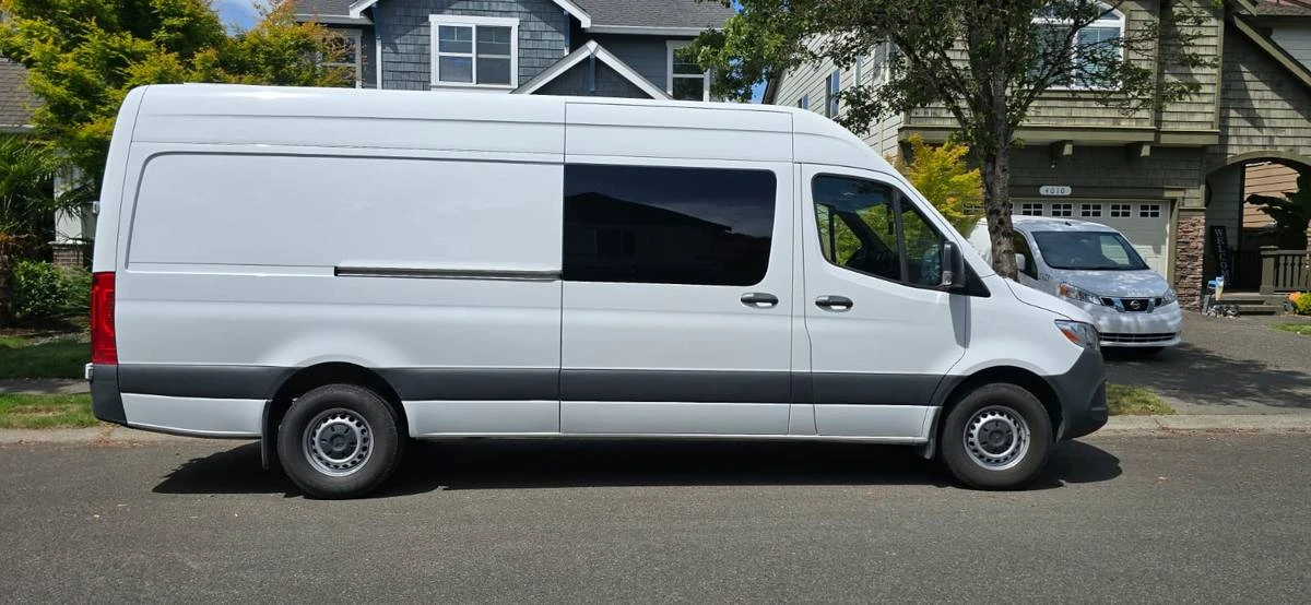 2024 Mercedes-Benz VS30 Sprinter - Image 3 of 9