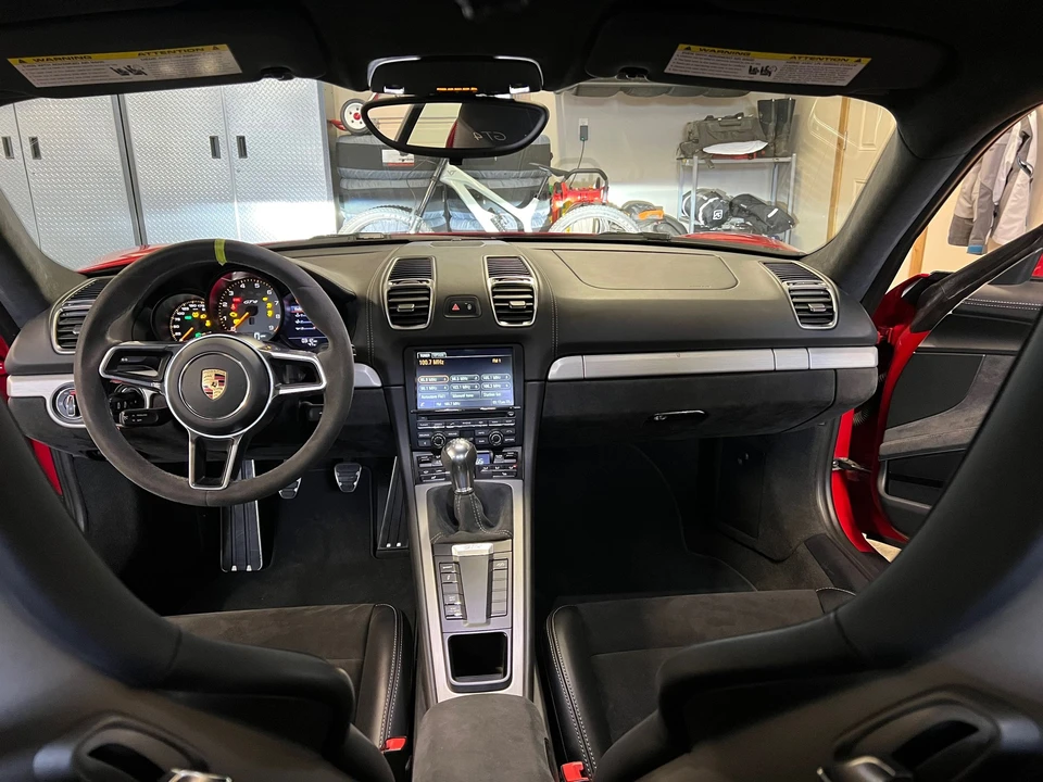 2016 Porsche 981 Cayman GT4 - Image 2 of 3