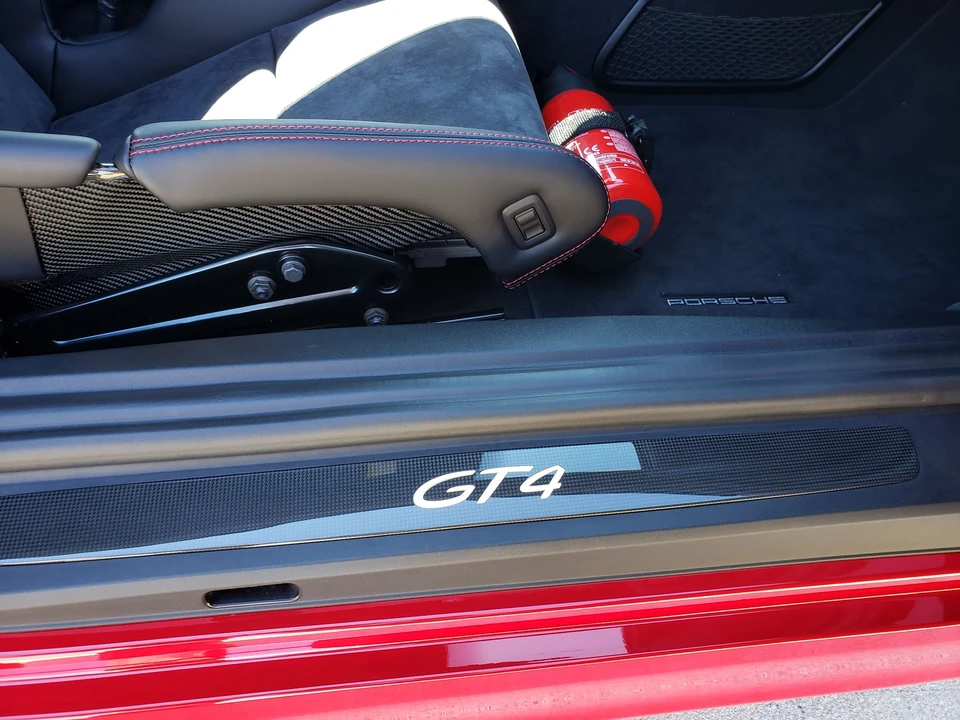 2016 Porsche 981 Cayman GT4 - Image 12 of 19