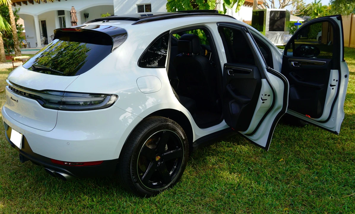 2020 Porsche Macan S - Image 28 of 29