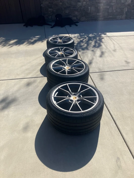 2017 Parts & Memorabilia Porsche Wheels - Image 10 of 10