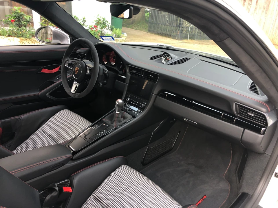 2018 Porsche 991 Carrera T - Image 12 of 14