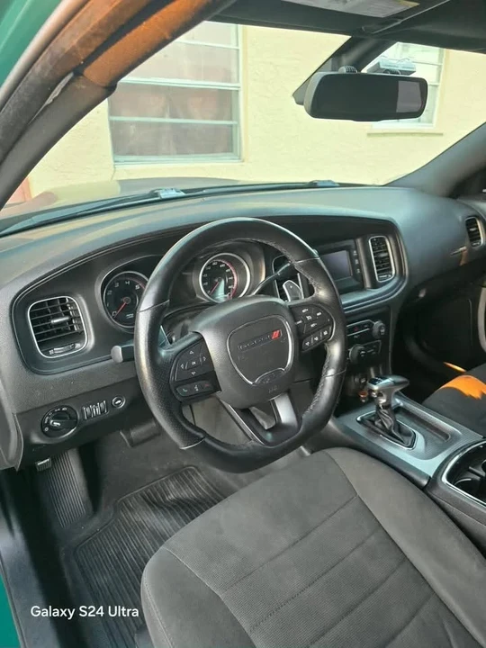 2015 Dodge Charger 7th Gen - Image 5 of 9