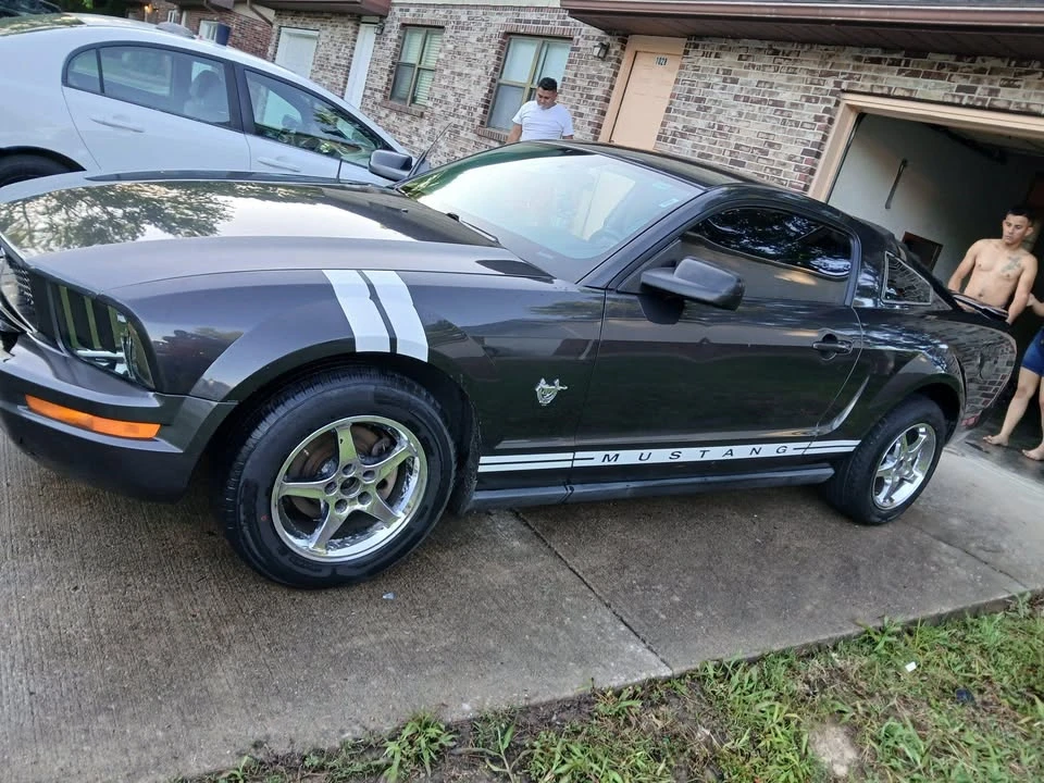 2009 Ford S197 Mustang - Image 3 of 6