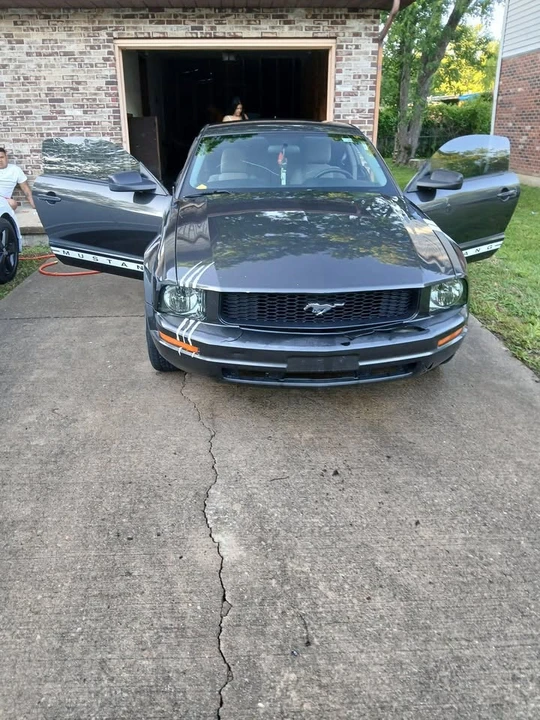 2009 Ford S197 Mustang - Image 4 of 6