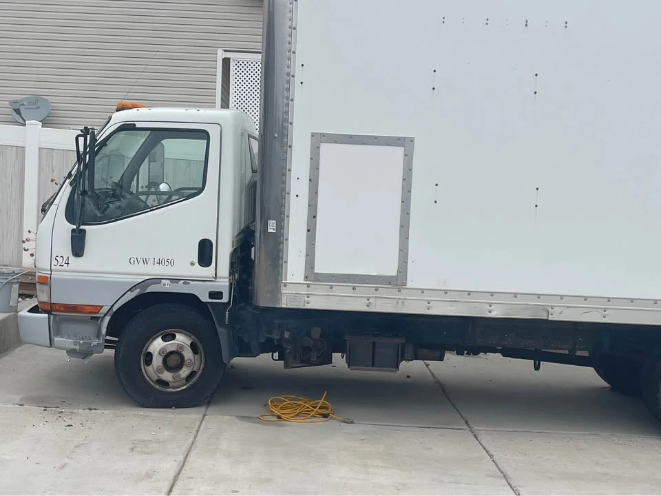 Mitsubishi Fuso Canter - Image 2 of 4