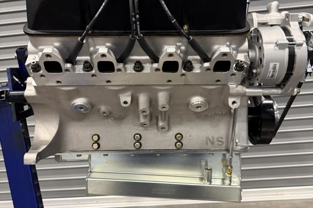Parts & Memorabilia Engines - Image 2 of 5