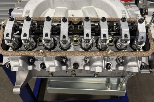 Parts & Memorabilia Engines - Image 3 of 5