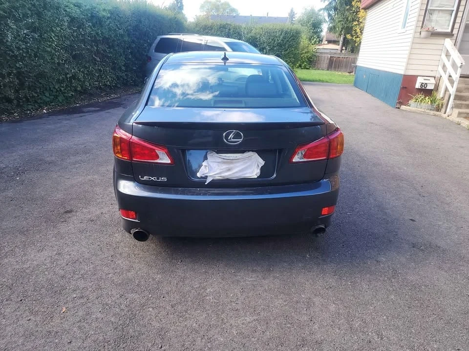 2010 Lexus IS 2nd Gen - Image 4 of 5