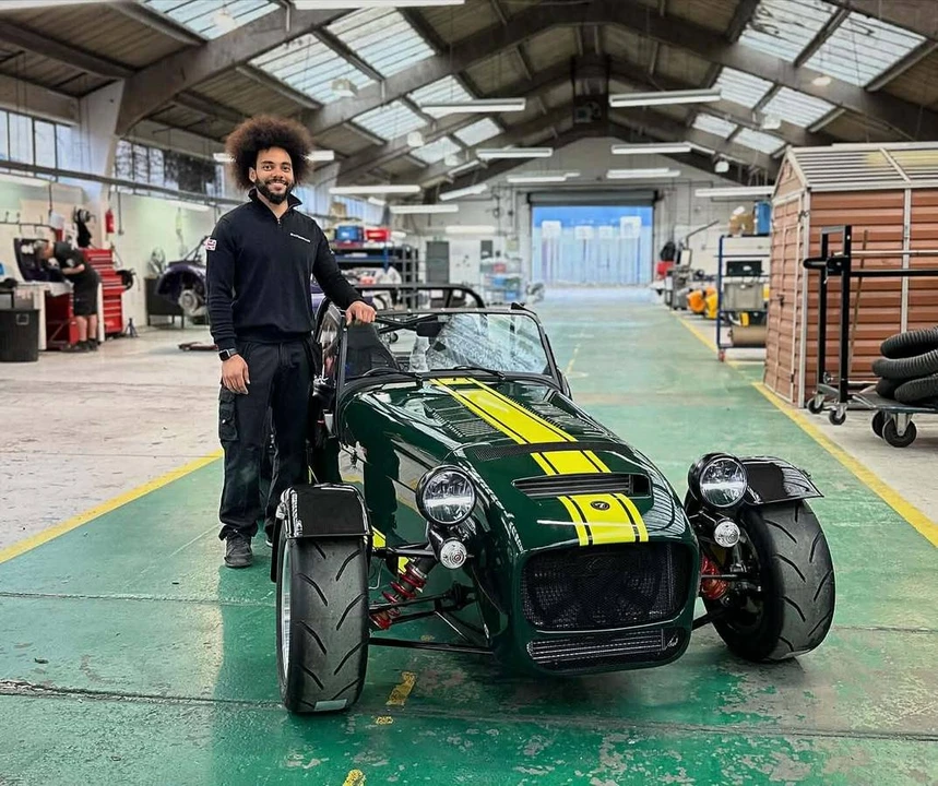 2025 Caterham Seven - Image 15 of 18
