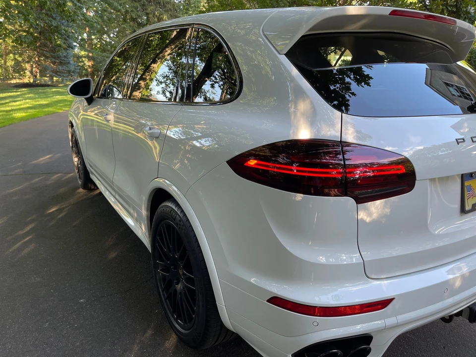 2016 Porsche 958 Cayenne GTS - Image 7 of 26