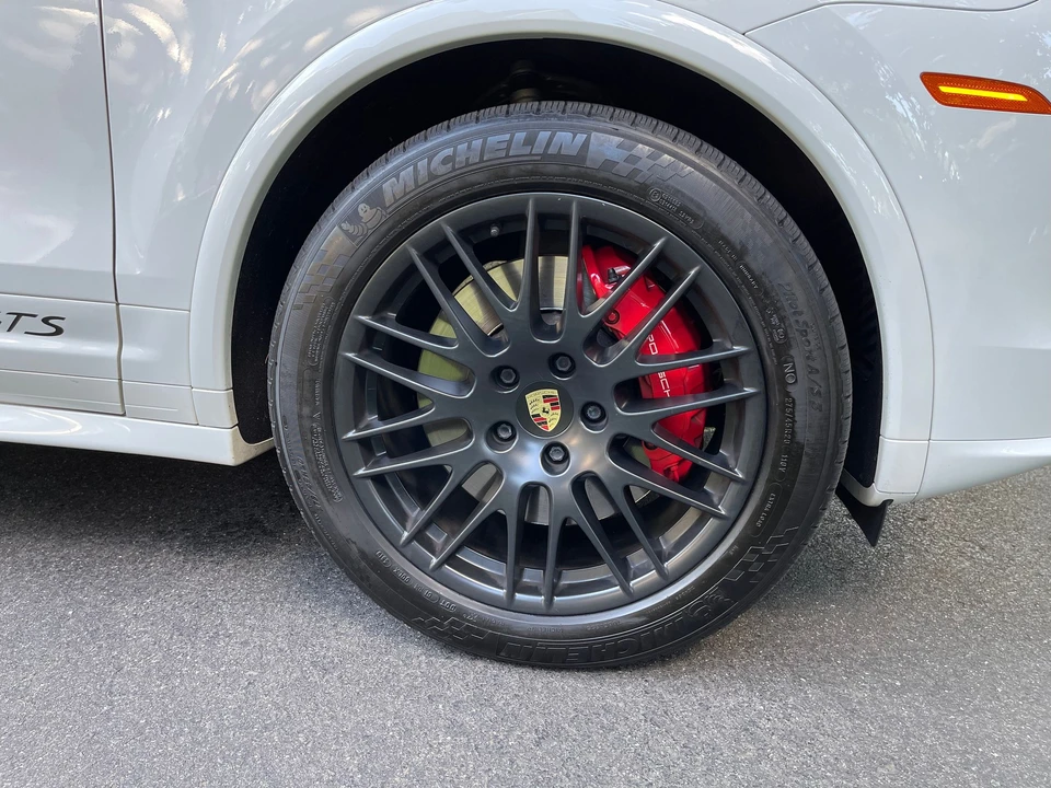 2016 Porsche 958 Cayenne GTS - Image 9 of 26