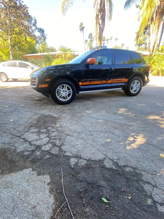 2010 Porsche 955/957 Cayenne S - Image 7 of 28