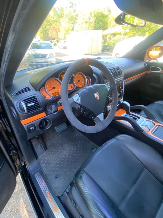 2010 Porsche 955/957 Cayenne S - Image 13 of 28