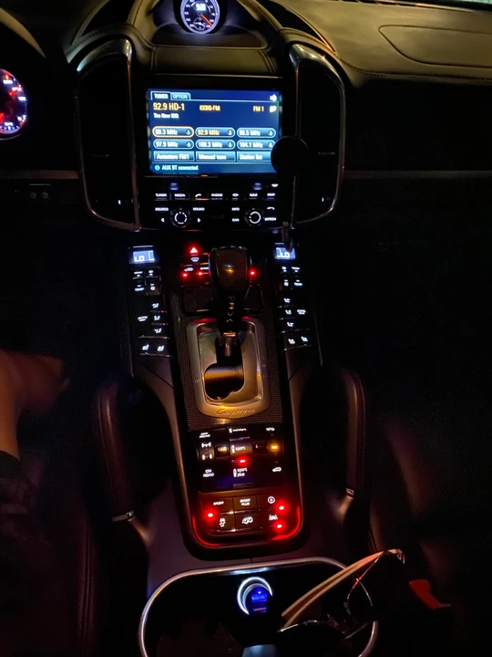 2016 Porsche 958 Cayenne Turbo S - Image 8 of 11