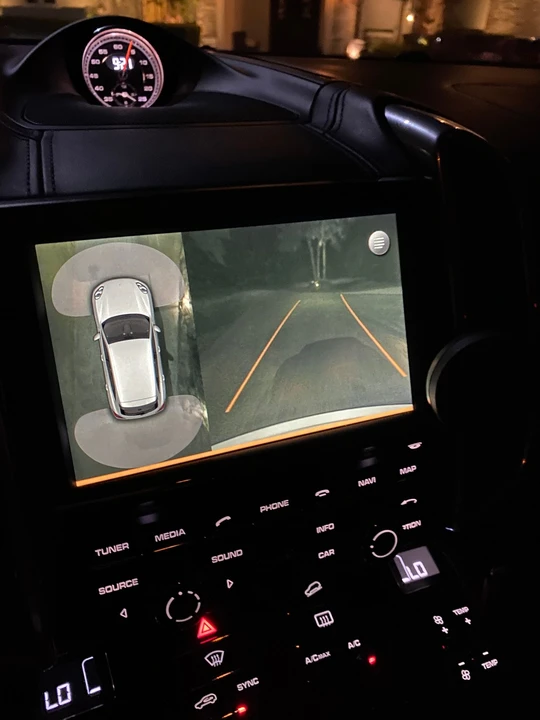 2016 Porsche 958 Cayenne Turbo S - Image 5 of 11