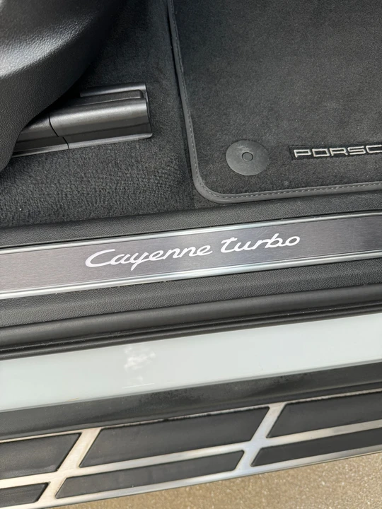 2019 Porsche 9Y0/9Y3 Cayenne Turbo - Image 9 of 16