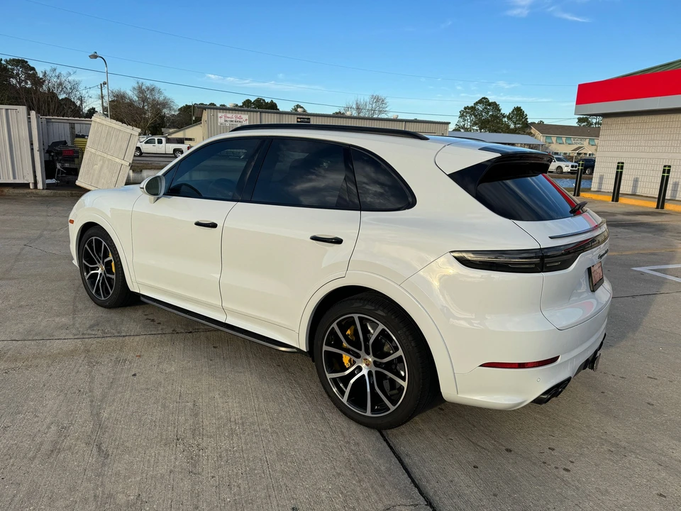 2019 Porsche 9Y0/9Y3 Cayenne Turbo - Image 4 of 16