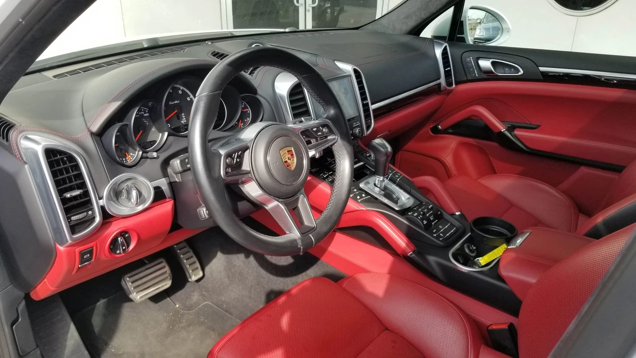 2017 Porsche 958 Cayenne Turbo - Image 3 of 7