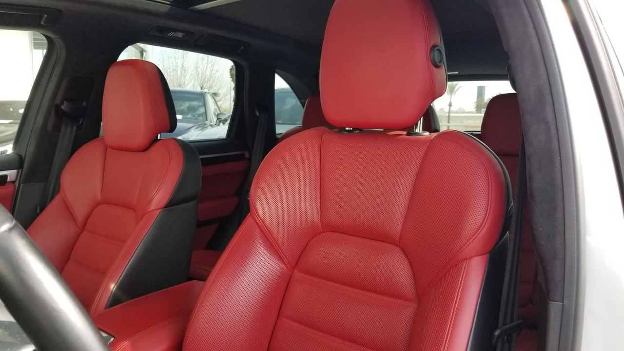 2017 Porsche 958 Cayenne Turbo - Image 4 of 7
