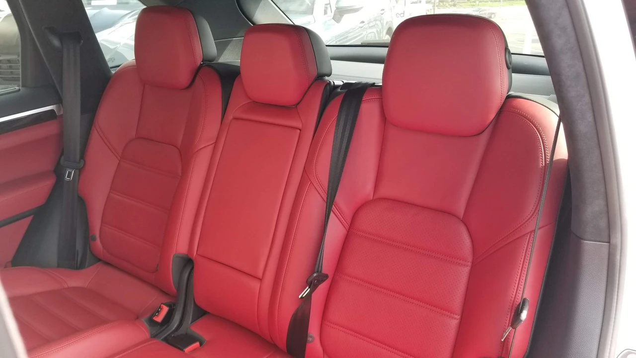 2017 Porsche 958 Cayenne Turbo - Image 5 of 7
