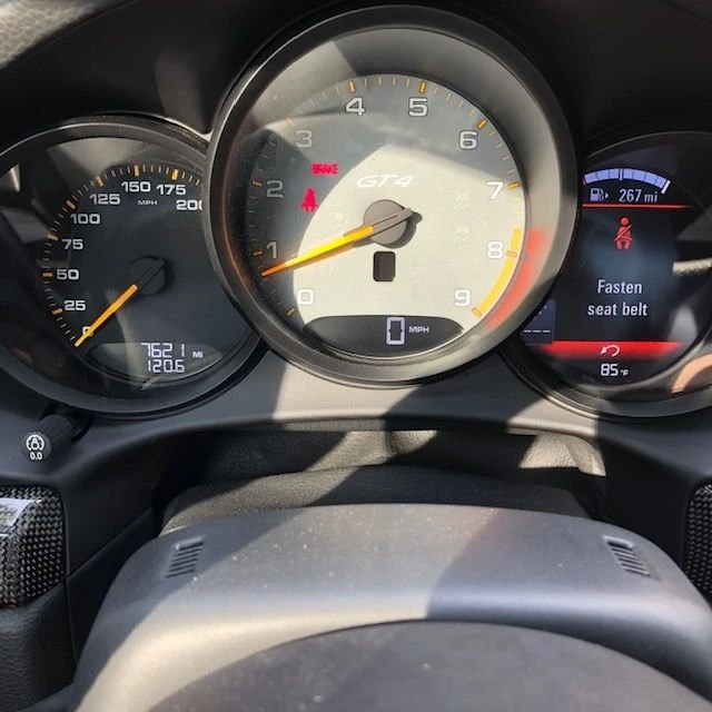 2016 Porsche 981 Cayman GT4 - Image 9 of 10