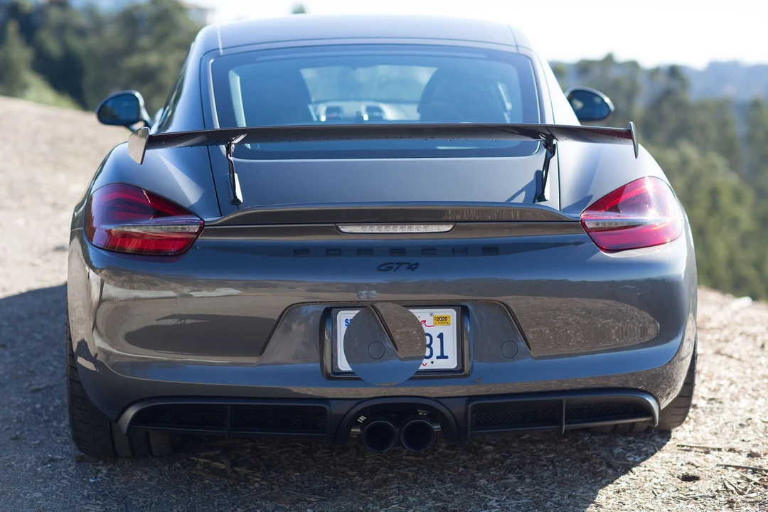 2016 Porsche 981 Cayman GT4 - Image 4 of 14