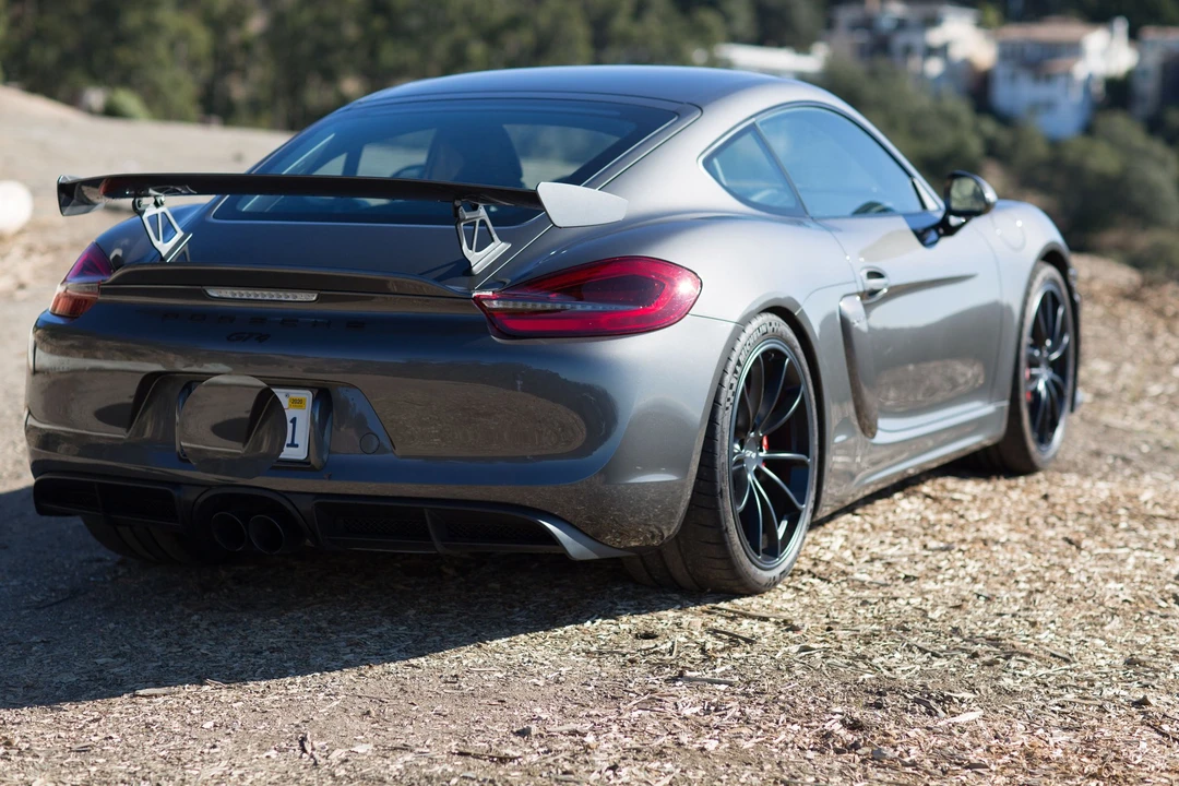2016 Porsche 981 Cayman GT4 - Image 5 of 14