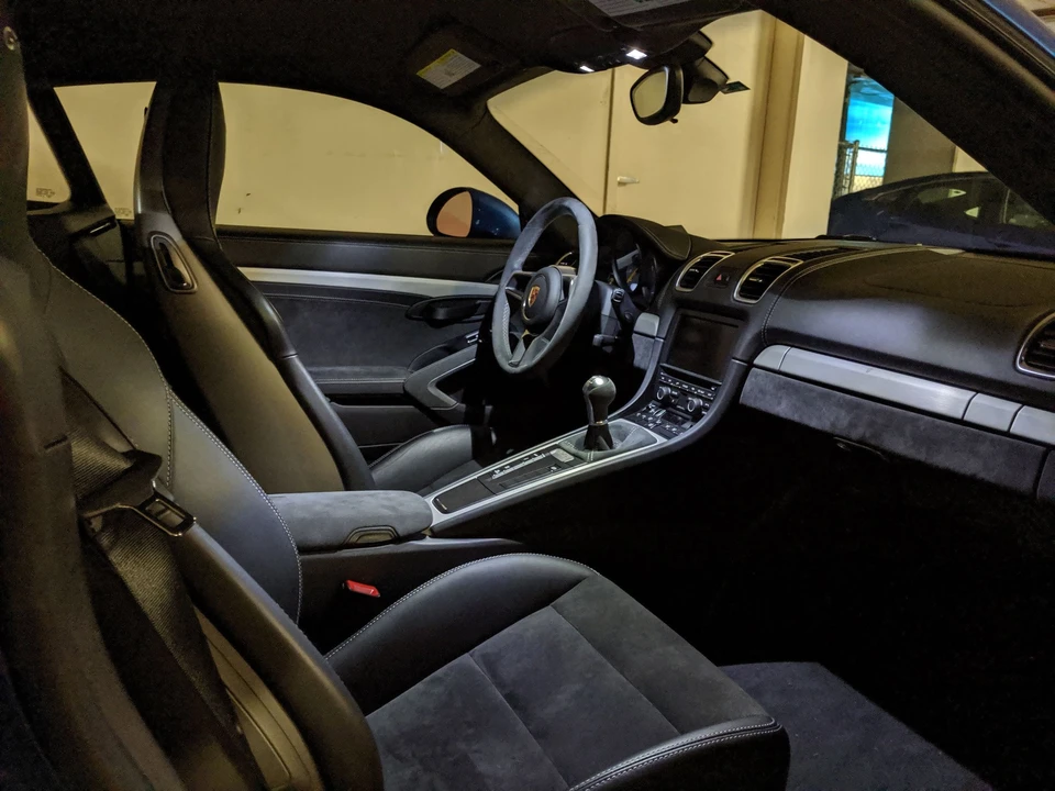 2016 Porsche 981 Cayman GT4 - Image 4 of 7