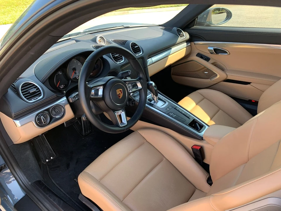 2017 Porsche 718 Cayman S - Image 4 of 11