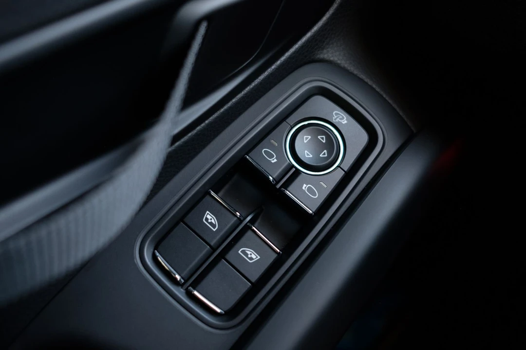 2021 Porsche 718 Cayman T - Image 21 of 25
